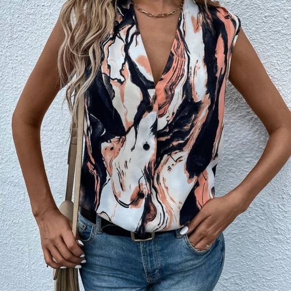 LPink marble print V neck sleeveless blouse - Picture 6 of 6